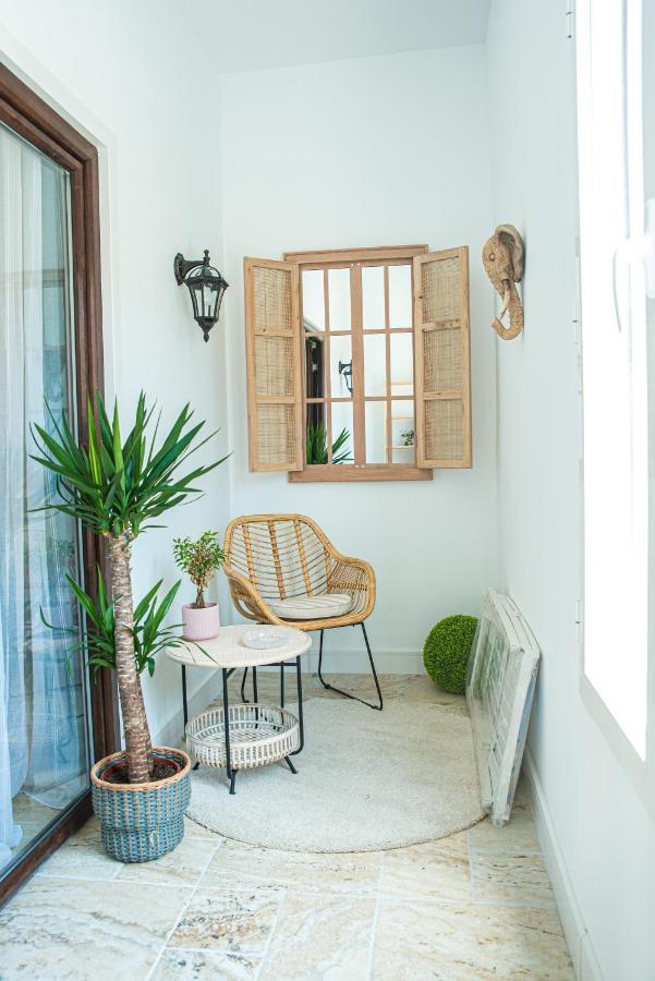 Laura Apartment Puerto Valencia Eksteriør bilde
